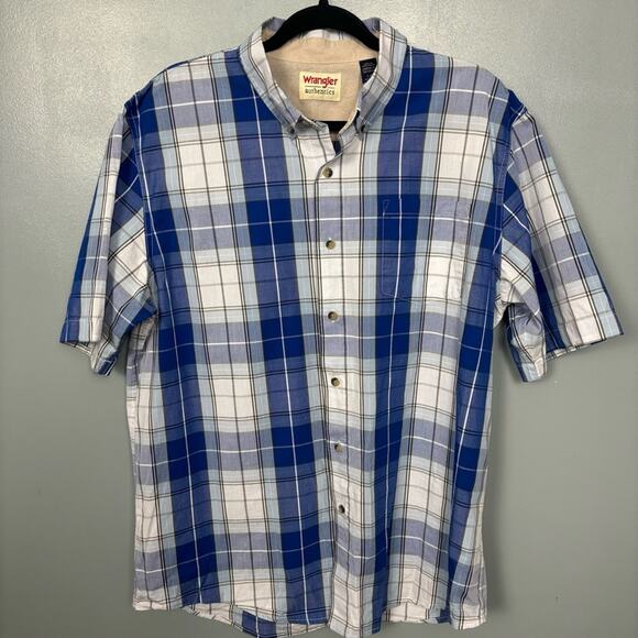 Wrangler Authentics Men's Short Sleeve Classic Plaid Shirt Large - Picture 1 of 4